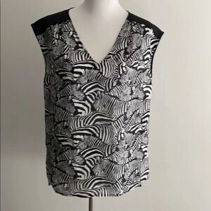 {Trina Turk} Gorgeous Zebra Print Tunic